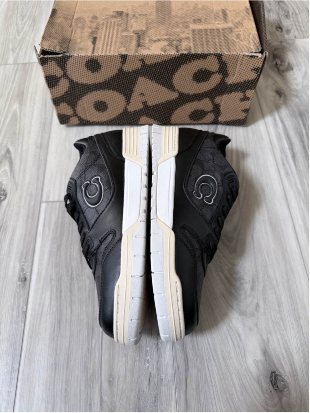 Coach Soho Signature Sneakers Men’s 8.5 Charcoal Black C Logo CAQ10 New in Box - Picture 9 of 12